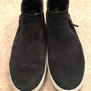 High top Ecco sneakers size 10